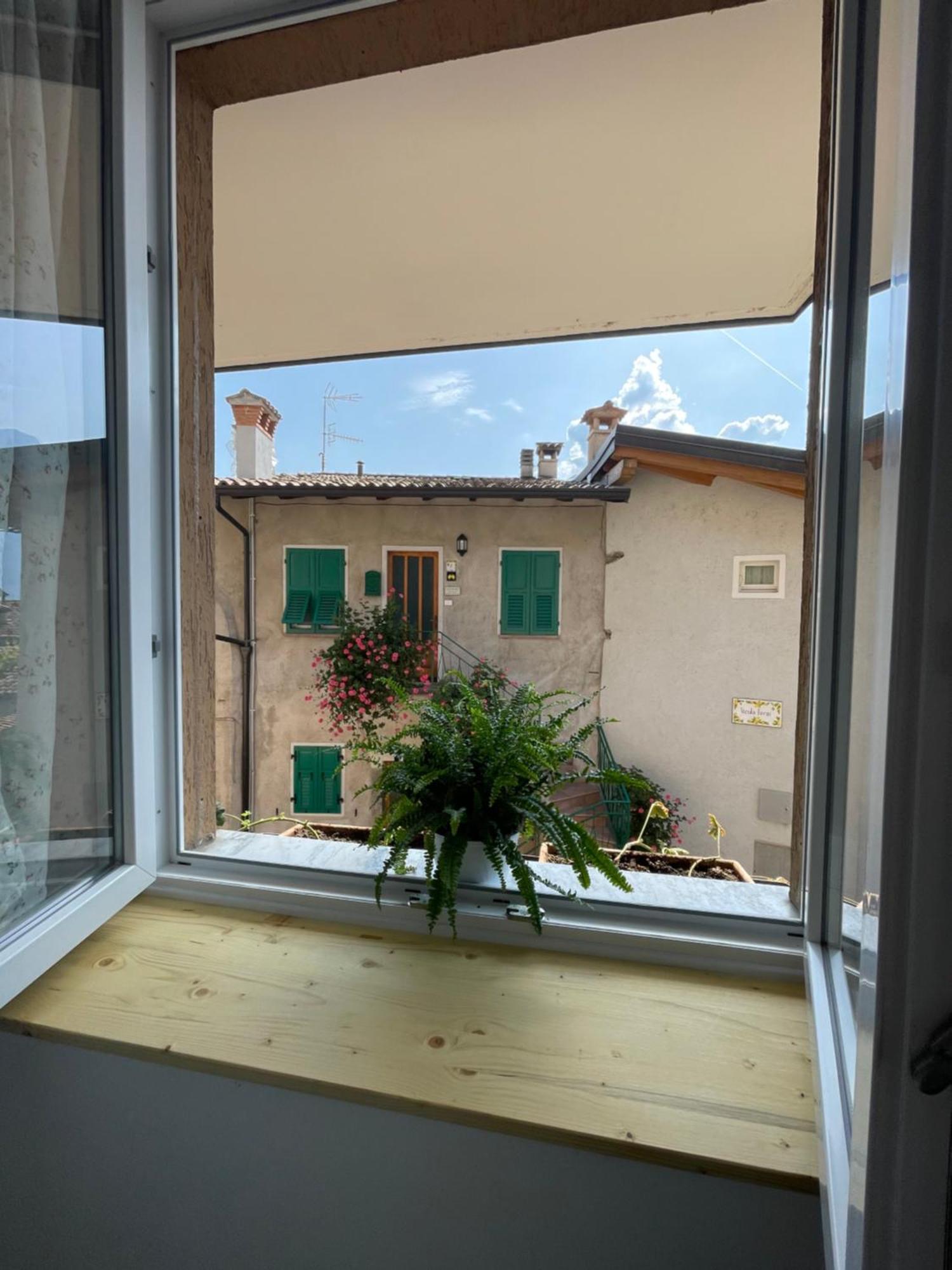 B&B Casa Limone リモーネ・スル・ガルダ エクステリア 写真
