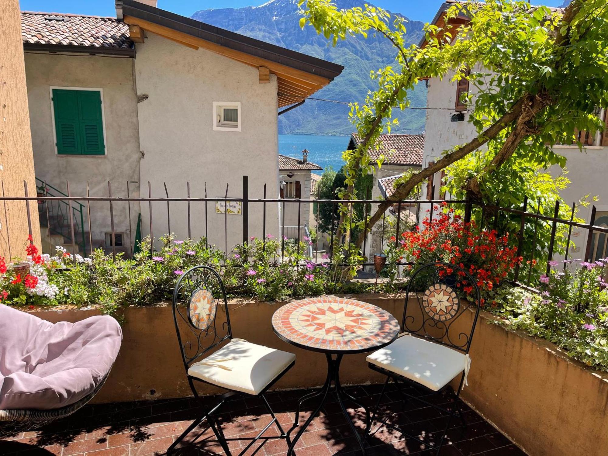 B&B Casa Limone リモーネ・スル・ガルダ エクステリア 写真